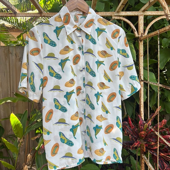 Vintage Blanca made in Madrid Spain dressy hat print all over button up blouse - Picture 2 of 8